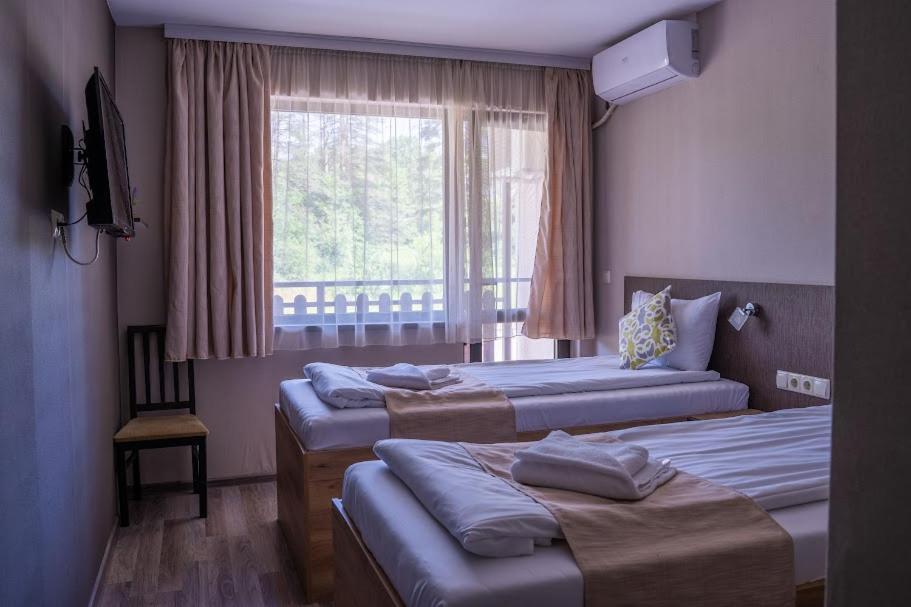 Tryavna Lake Hotel & Spa Esterno foto