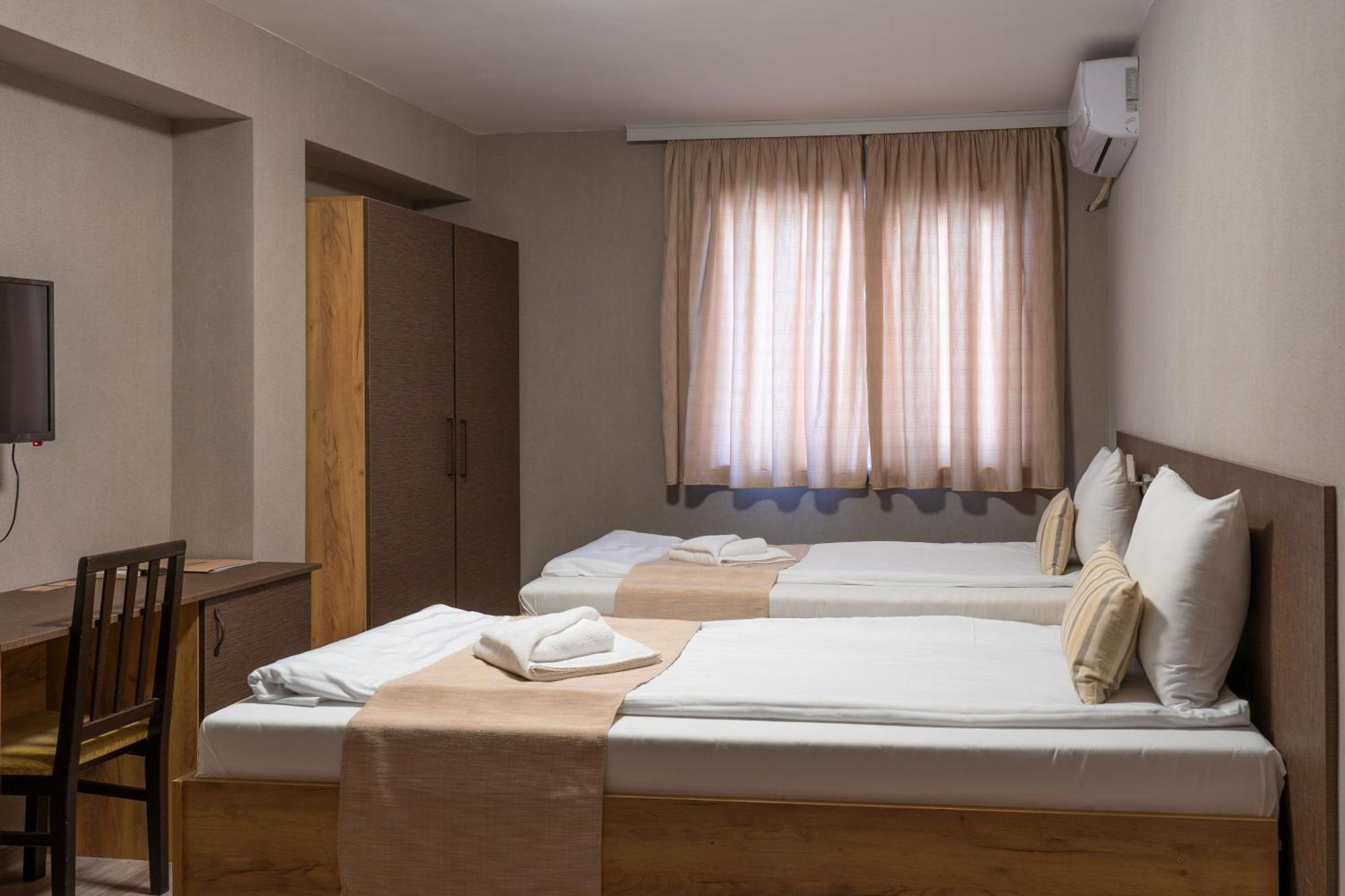 Tryavna Lake Hotel & Spa Esterno foto