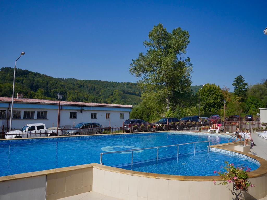 Tryavna Lake Hotel & Spa Esterno foto