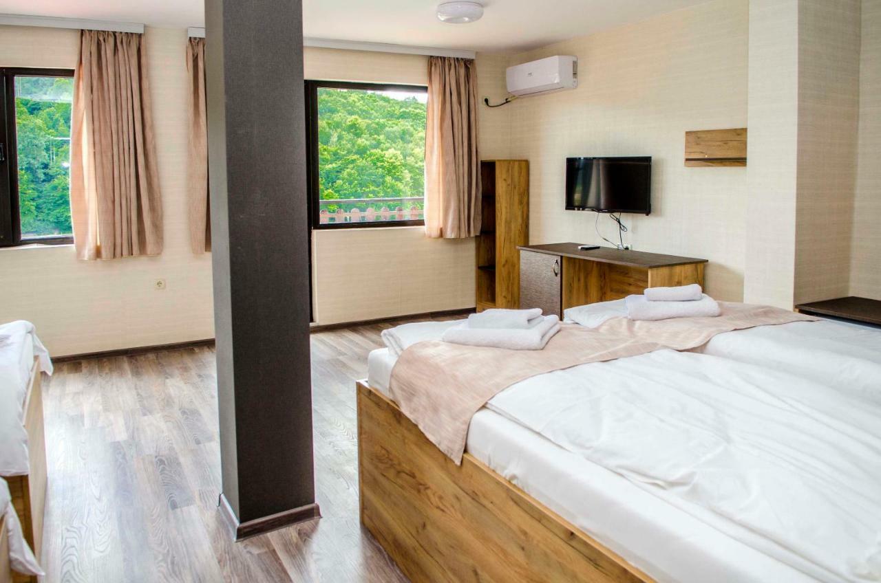 Tryavna Lake Hotel & Spa Esterno foto